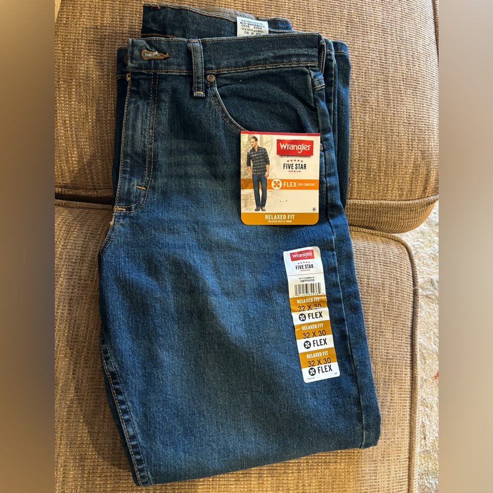 NWT Men’s Wrangler 32x30 jeans